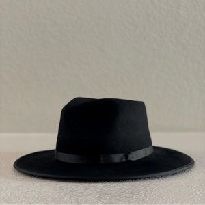 Black Wide Flat Brim Wool Hat similar to LOC